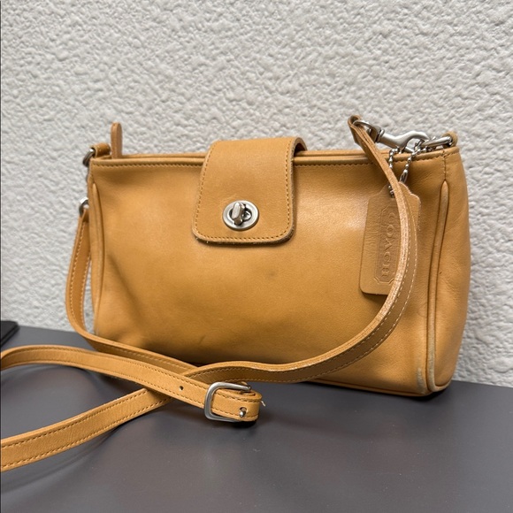 Coach Handbags - Vintage Coach Unlined Light Brown Leather Crossbody Bag- 9154